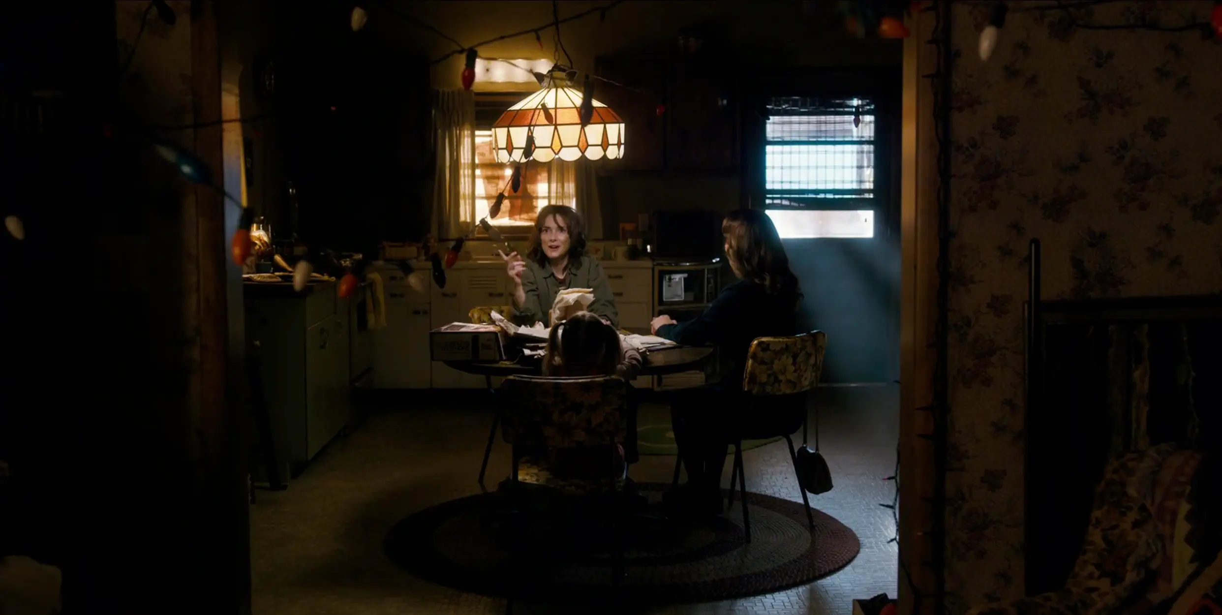 1 сезон 3 серия - Очень странные дела смотреть онлайн бесплатно в хорошем качестве на русском языке