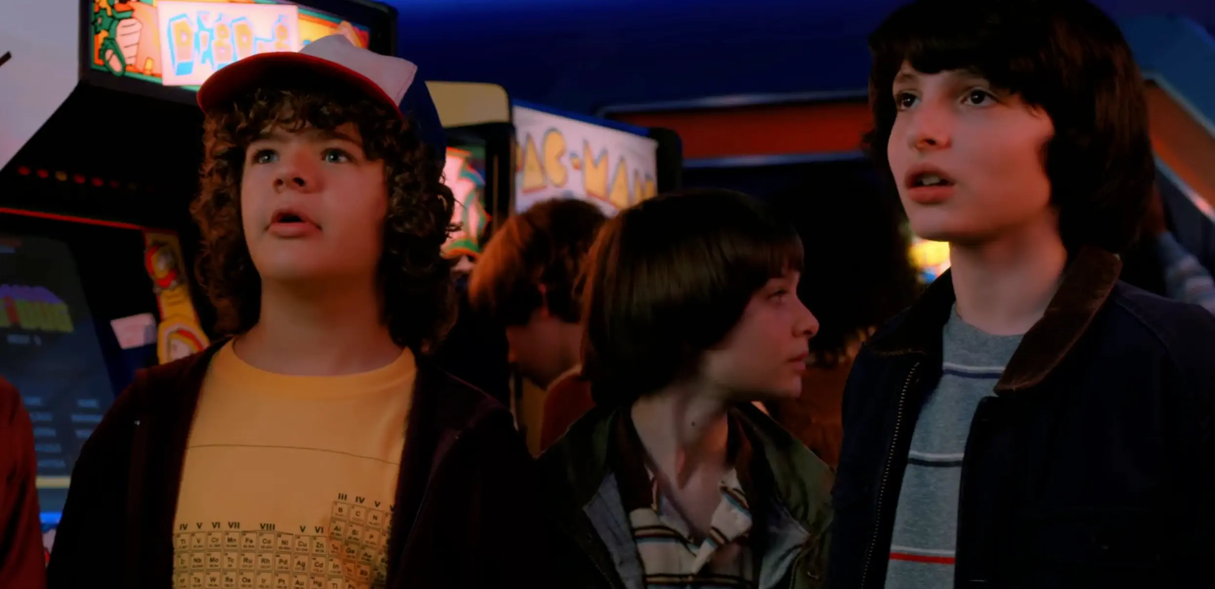 2 сезон 1 серия - Очень странные дела 2 сезон смотреть онлайн бесплатно в хорошем качестве